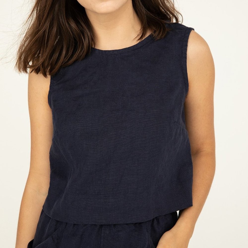Elizabeth Suzann - Petra Crop, Navy Linen, Medium